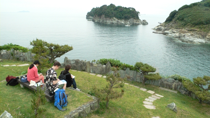 Composing haiku at Wakanoura, Wakayama-ken, 2012